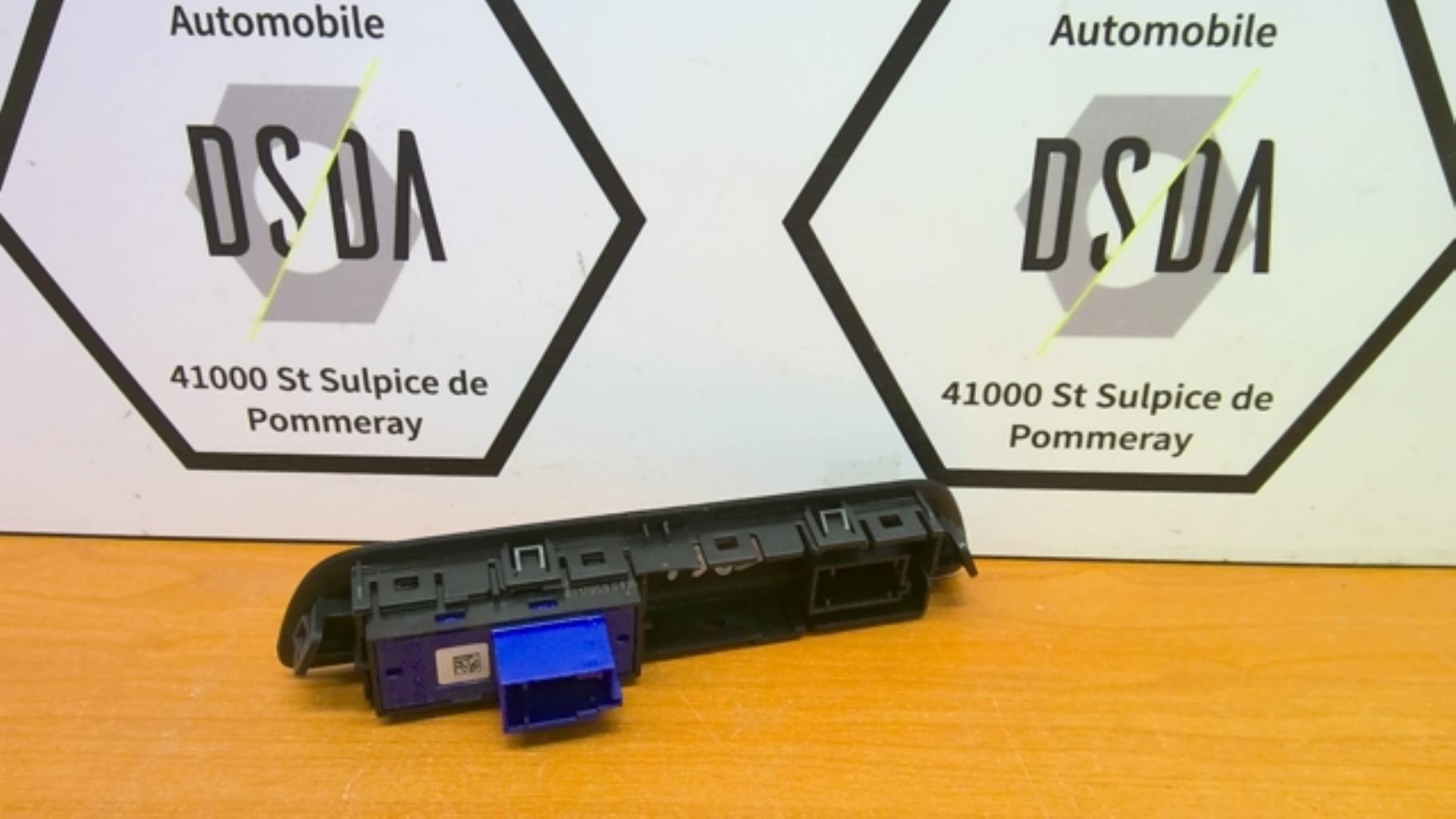 Bouton/Interrupteur PEUGEOT 208 1 PHASE 2 Essence - 1