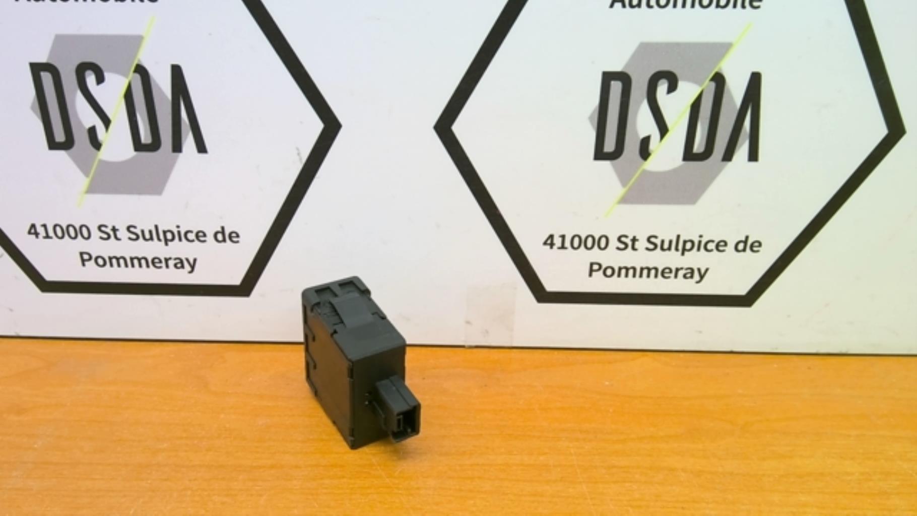 Commande de reglage hauteur de phare PEUGEOT 208 1 PHASE 2 Essence - 1