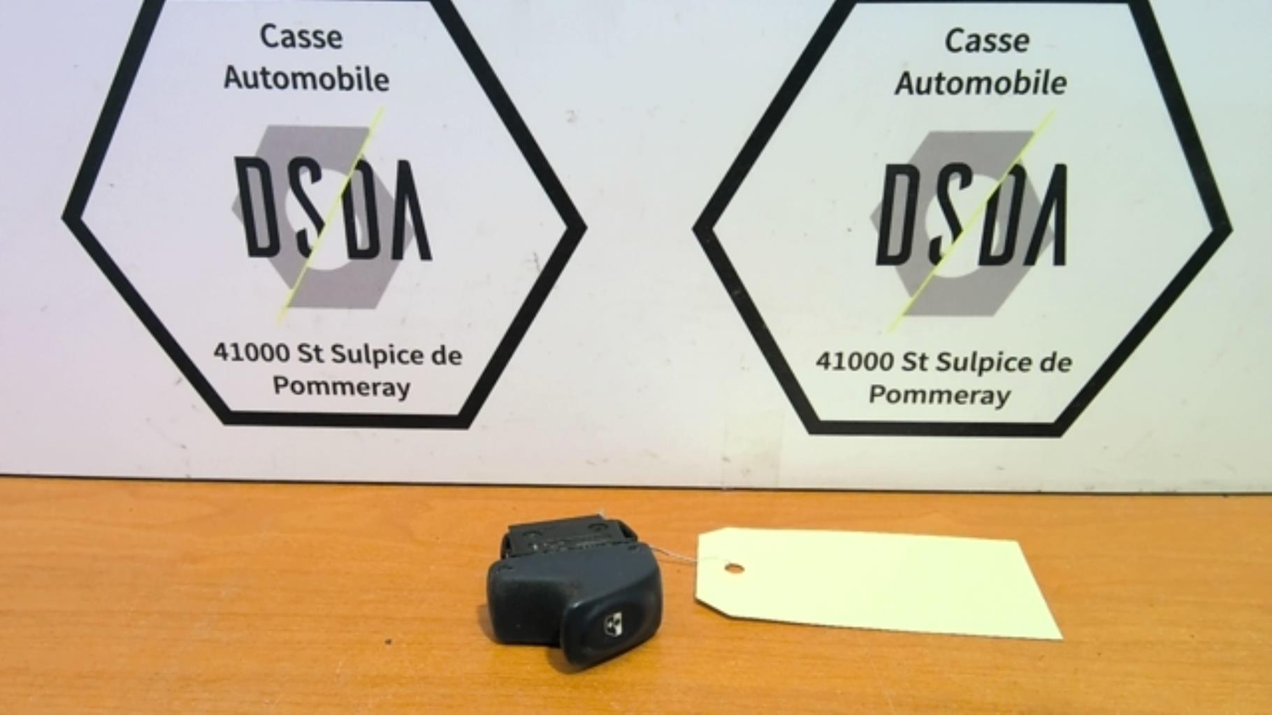 Interrupteur de leve vitre avant gauche RENAULT CLIO 2 PHASE 1 Diesel - 1