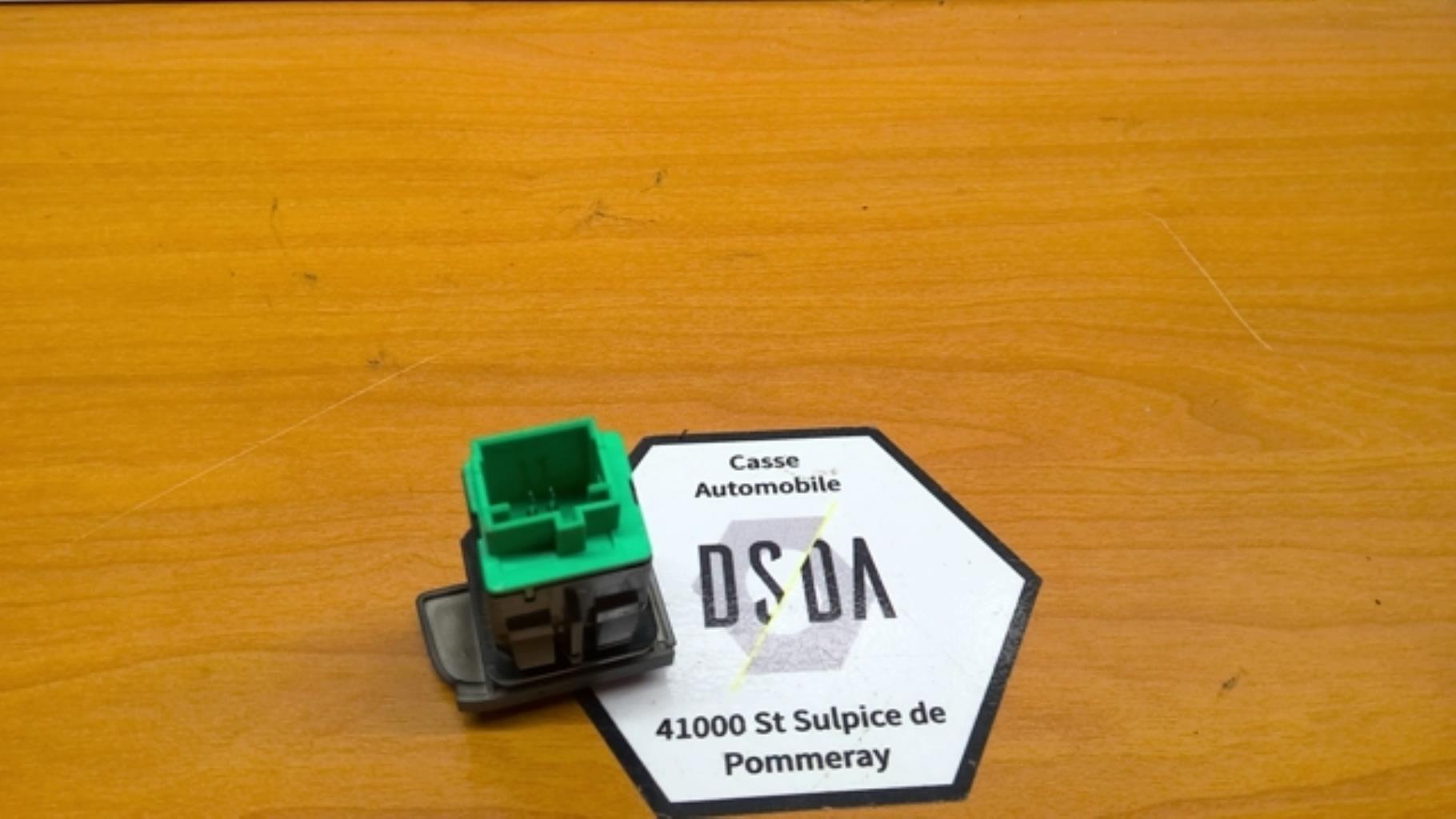 Bouton/Interrupteur PEUGEOT 5008 1  - 1