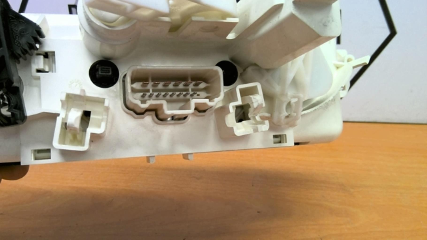 Commande chauffage RENAULT MODUS PHASE 1 Essence - 1
