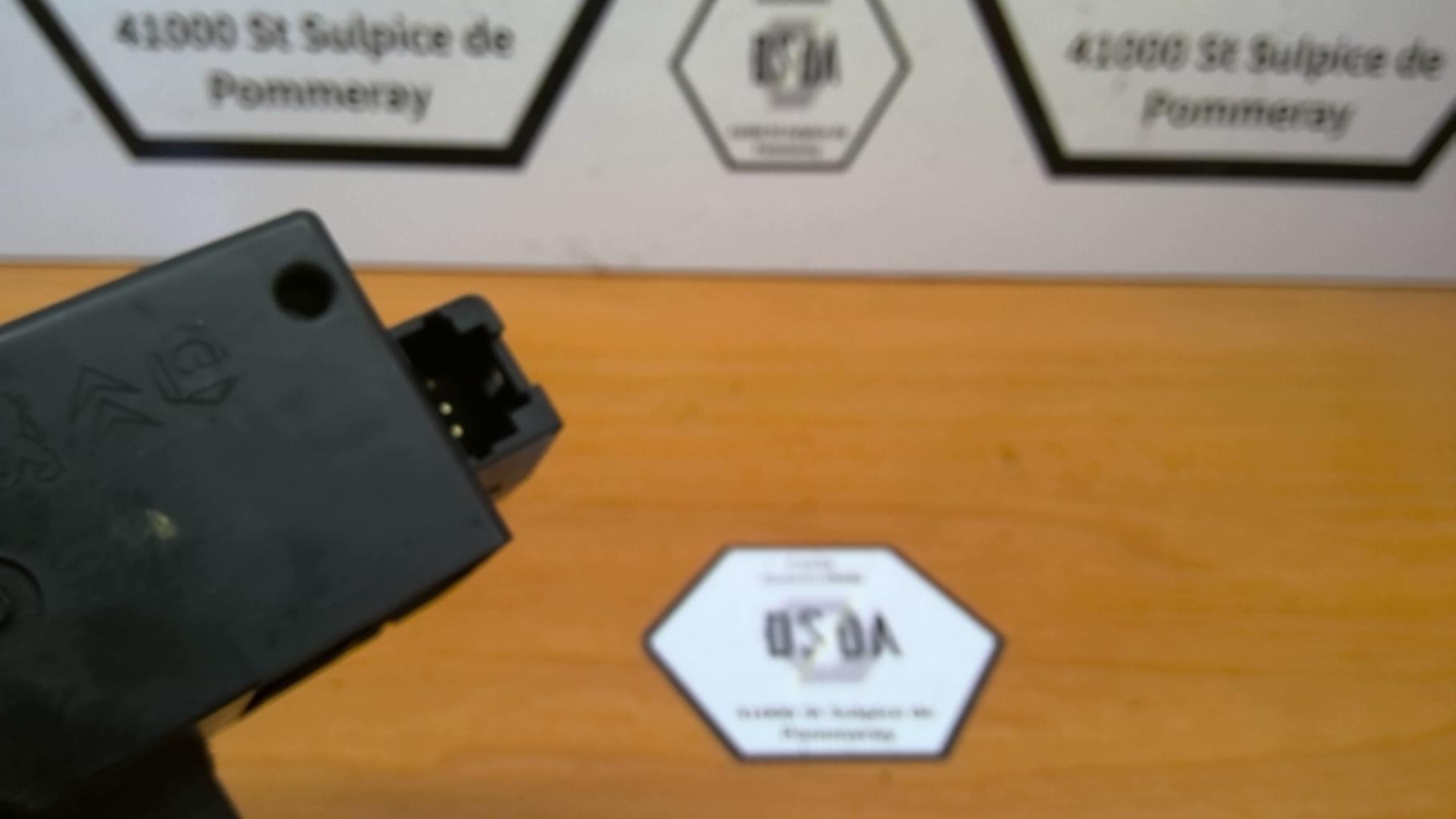 Serrure de coffre CITROEN C5 1 PHASE 2 Diesel - 1