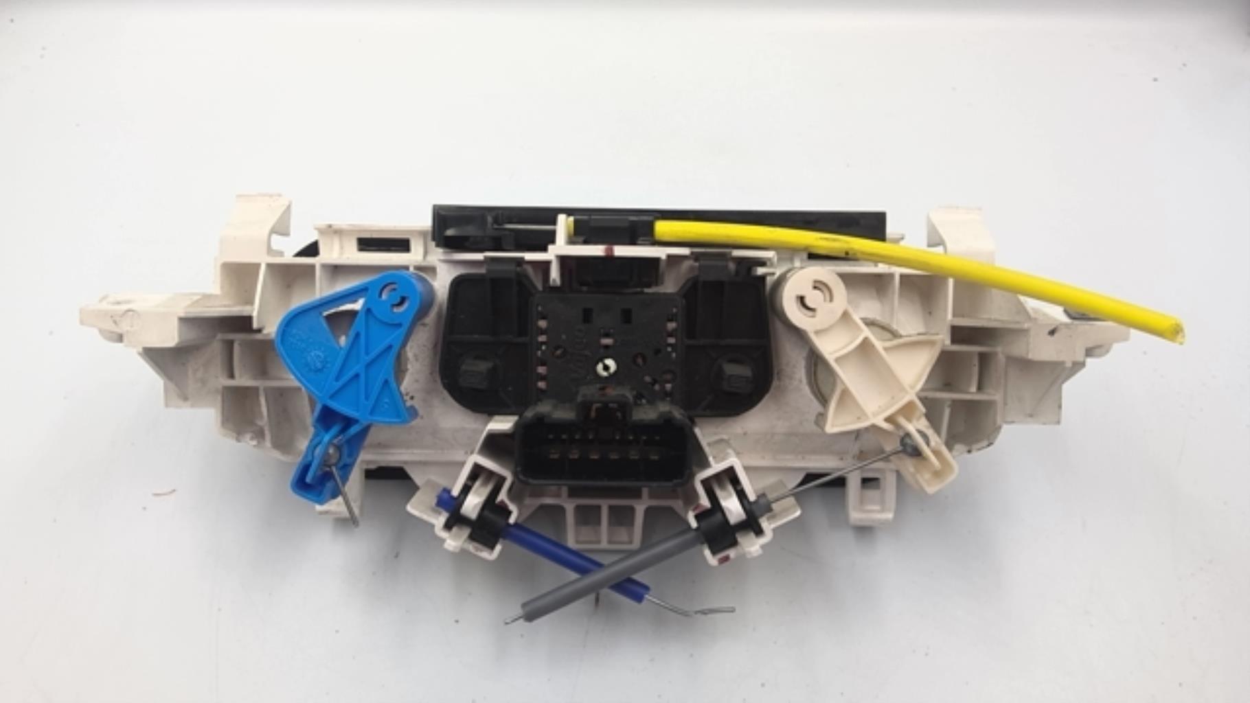 Commande chauffage RENAULT TWINGO 2 PHASE 1 Essence - 1