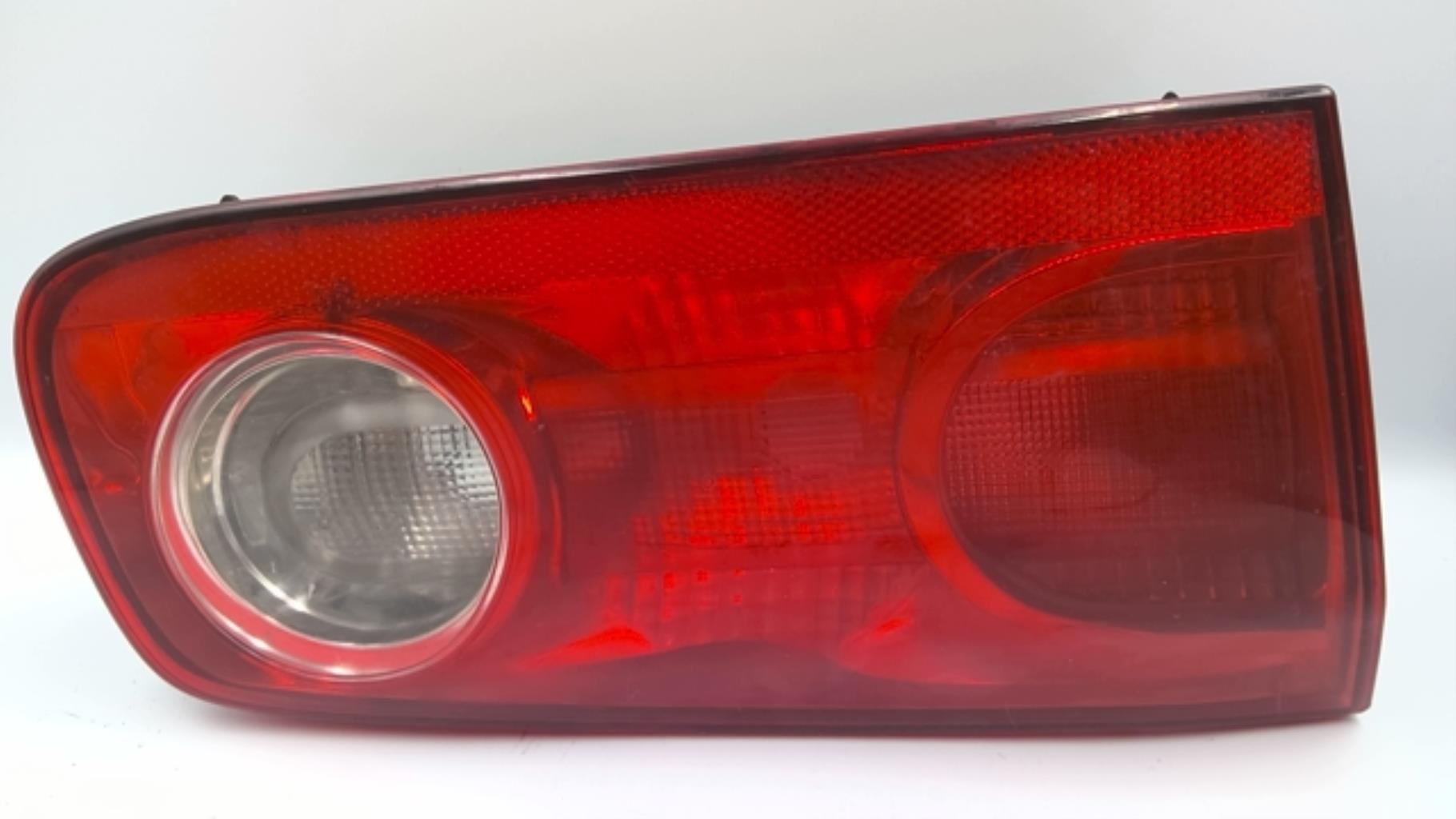 Feu arriere secondaire gauche (feux) RENAULT LAGUNA 2 PHASE 2 Essence - 1