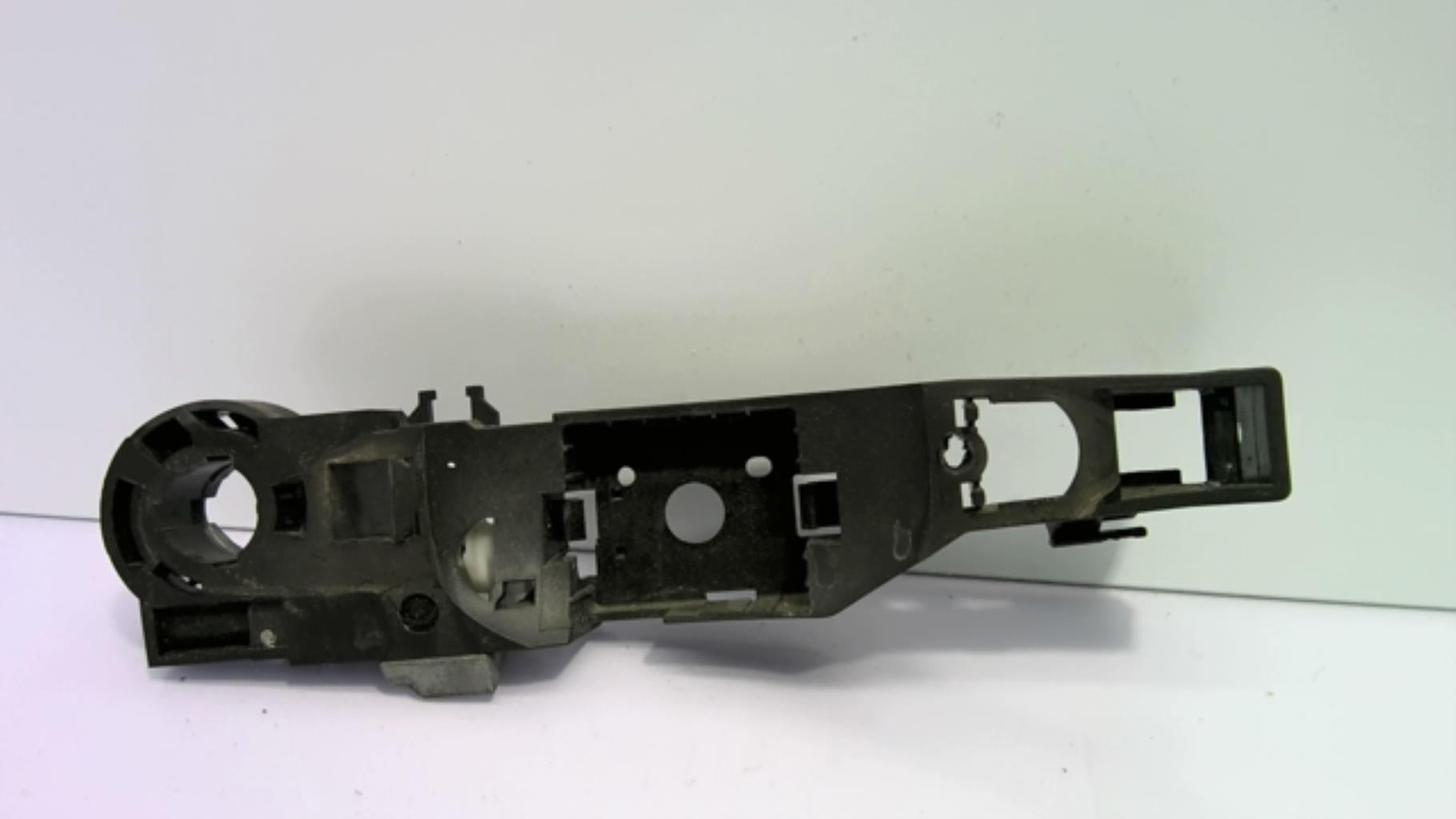 Support poignee porte avant droite RENAULT CLIO 3 PHASE 1 BREAK Diesel - 1