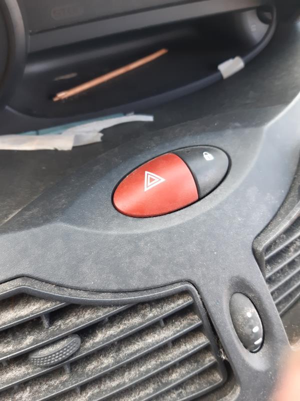Bouton de warning RENAULT TWINGO 2 PHASE 1 Diesel - 1