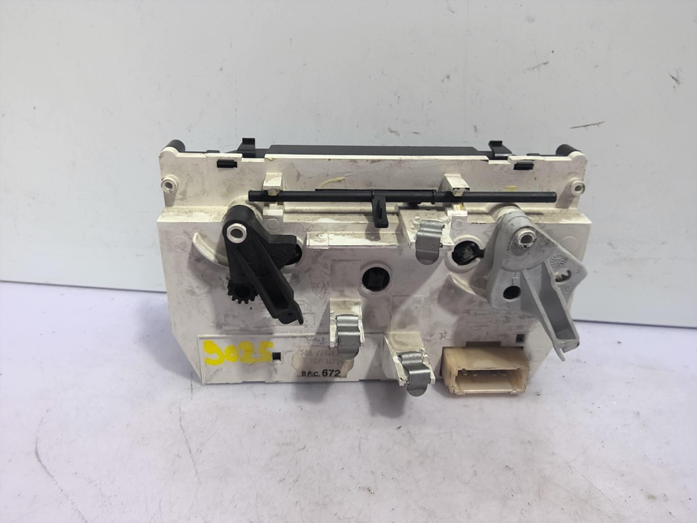 Commande chauffage PEUGEOT 206 PHASE 1 Diesel - 1