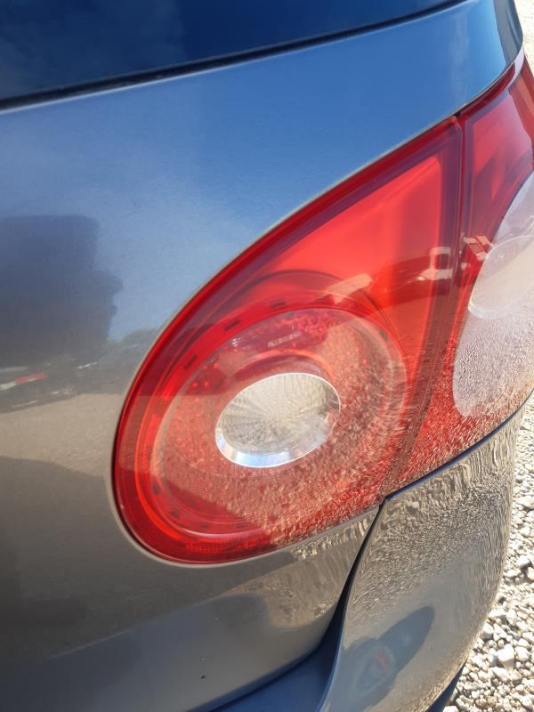 Feu arriere secondaire droit (feux) VOLKSWAGEN GOLF 5 Diesel - 1