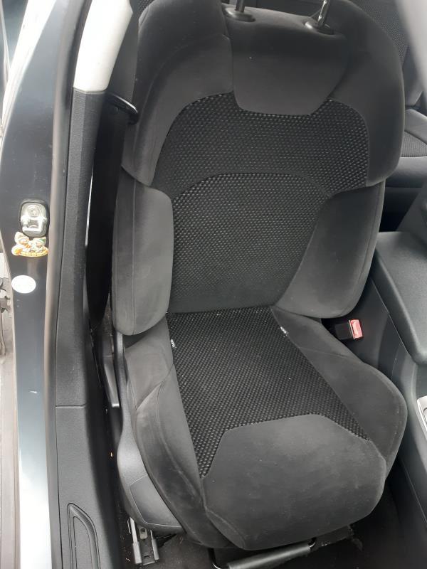 Siege avant droit CITROEN C5 2 BREAK Diesel - 1