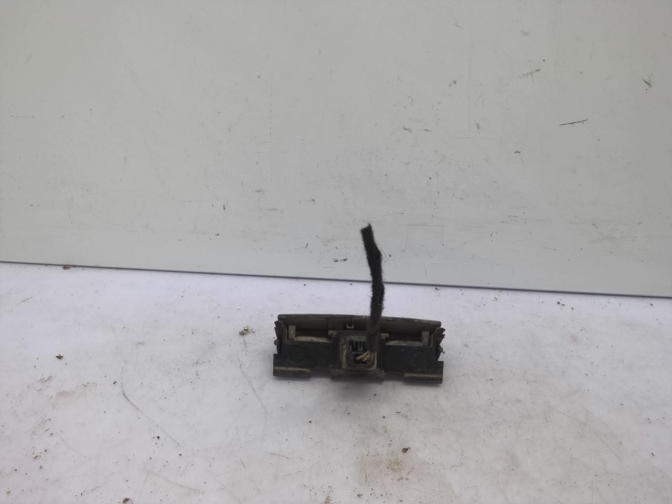 Bouton de coffre PEUGEOT 307 PHASE 1 BREAK Diesel - 1