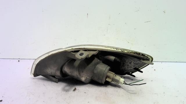 Feu arriere secondaire droit (feux) MAZDA 626 4 PHASE 2 Diesel - 1