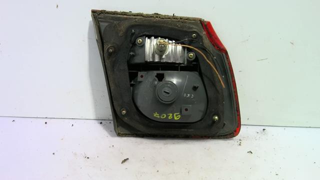 Feu arriere secondaire droit (feux) MAZDA 626 4 PHASE 2 Diesel - 1