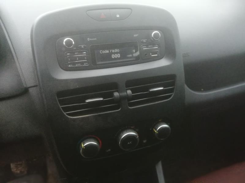Bouton de warning RENAULT CLIO 4 PHASE 1 Diesel - 1