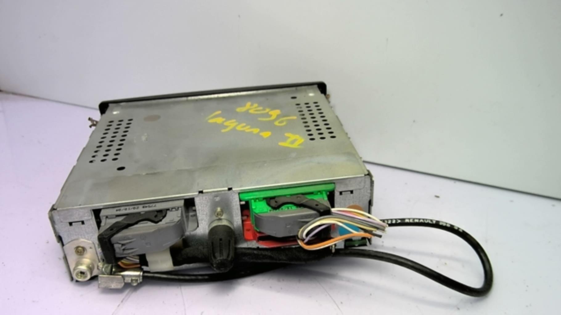 Autoradio d'origine RENAULT LAGUNA 2 PHASE 1 Diesel - 1