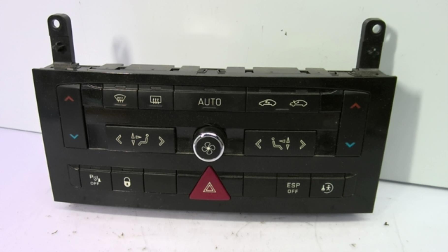 Commande chauffage PEUGEOT 407 PHASE 1 BREAK Diesel - 1