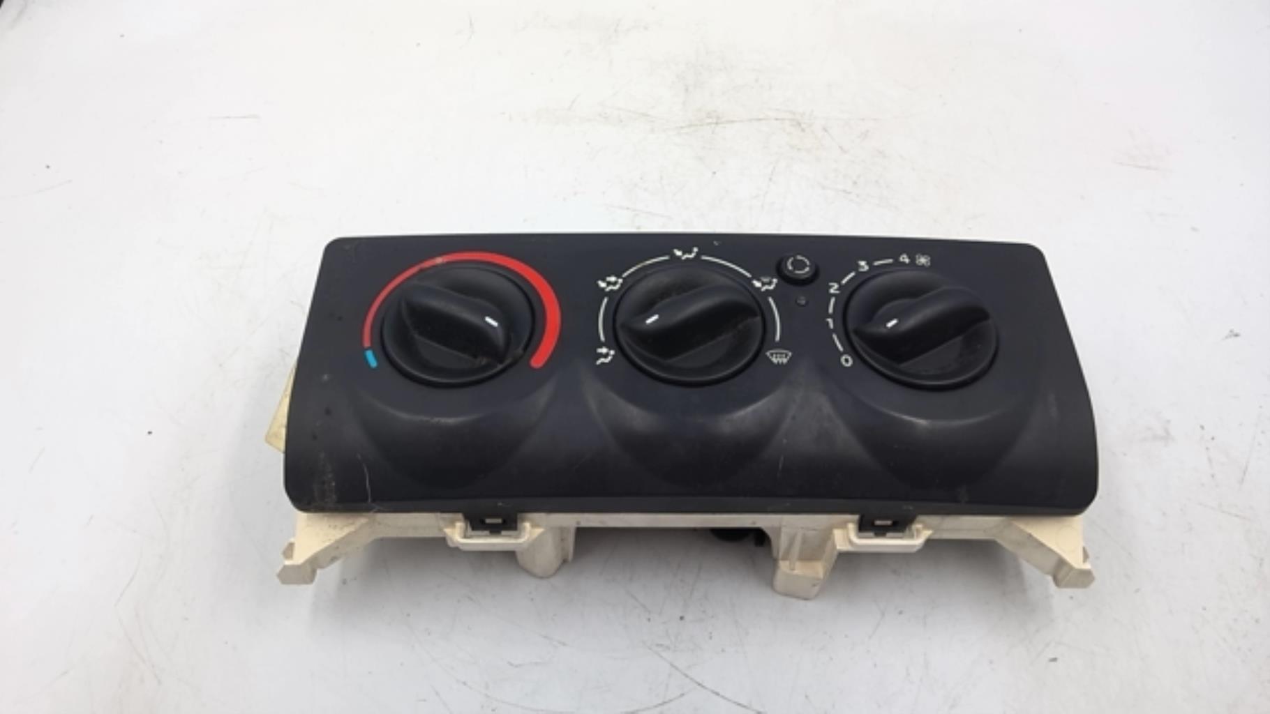 Commande chauffage RENAULT CLIO 2 PHASE 2 Diesel - 1