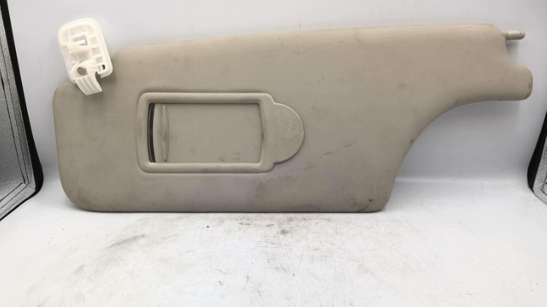 Pare soleil gauche RENAULT CLIO 3 PHASE 1 Diesel - 1