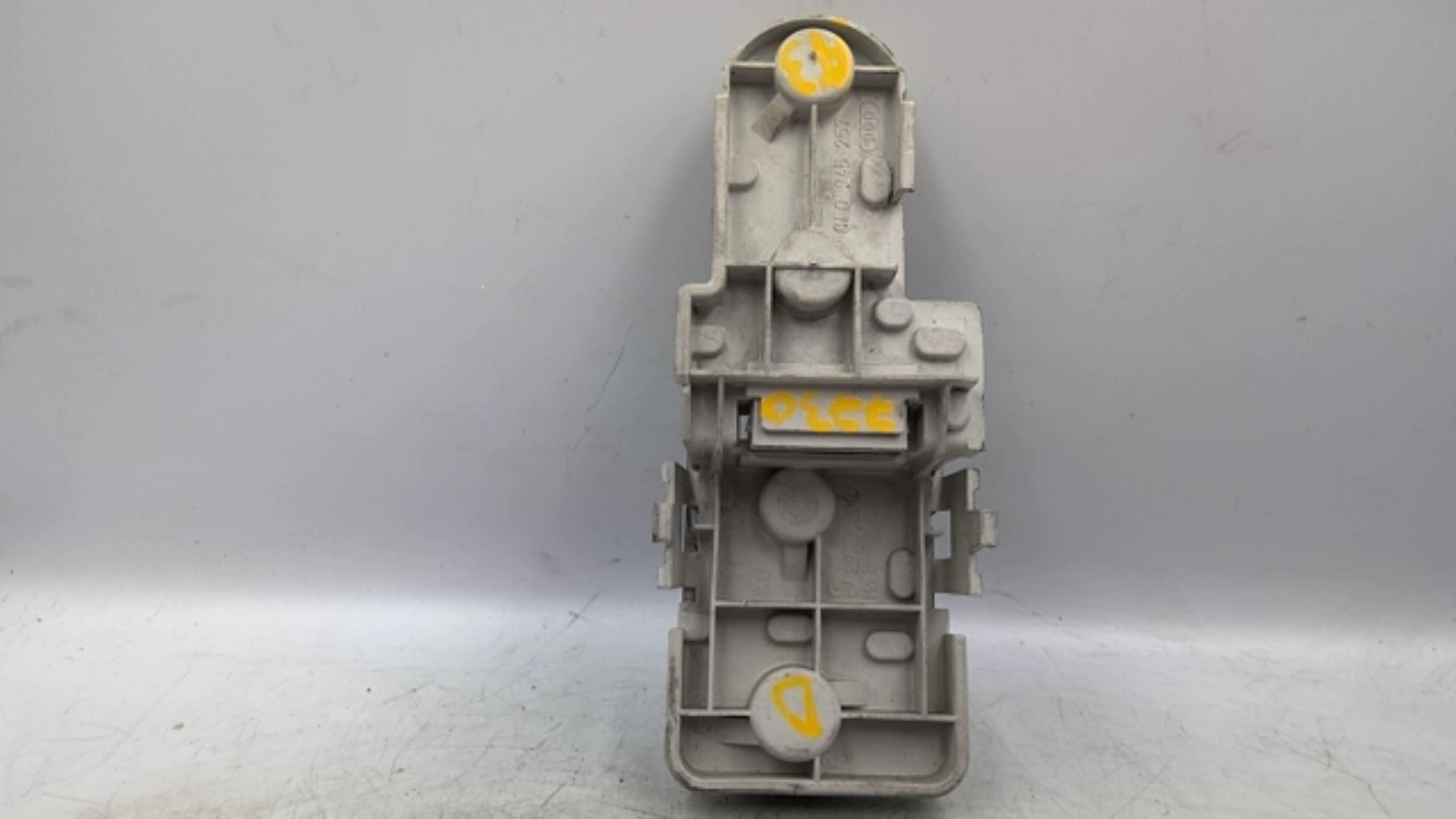 Platine feu arriere droit AUDI A3 1 PHASE 1 Diesel - 1