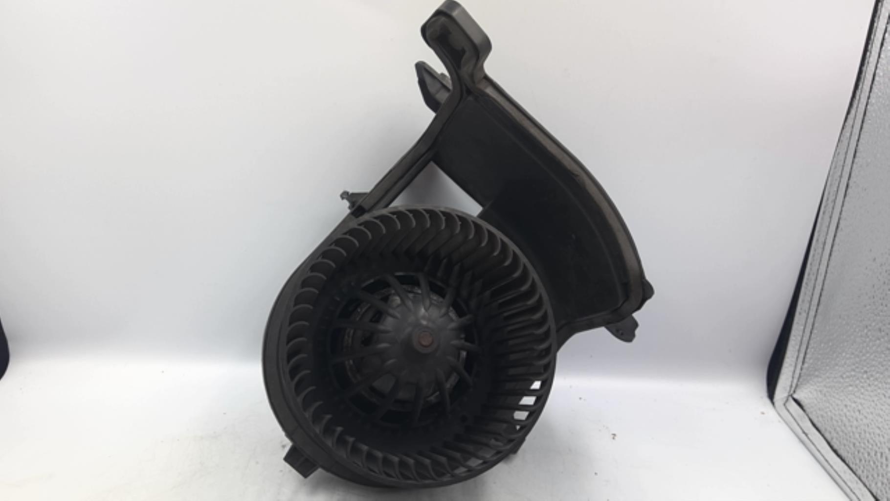 Pulseur d'air RENAULT CLIO 2 PHASE 1 Essence - 1