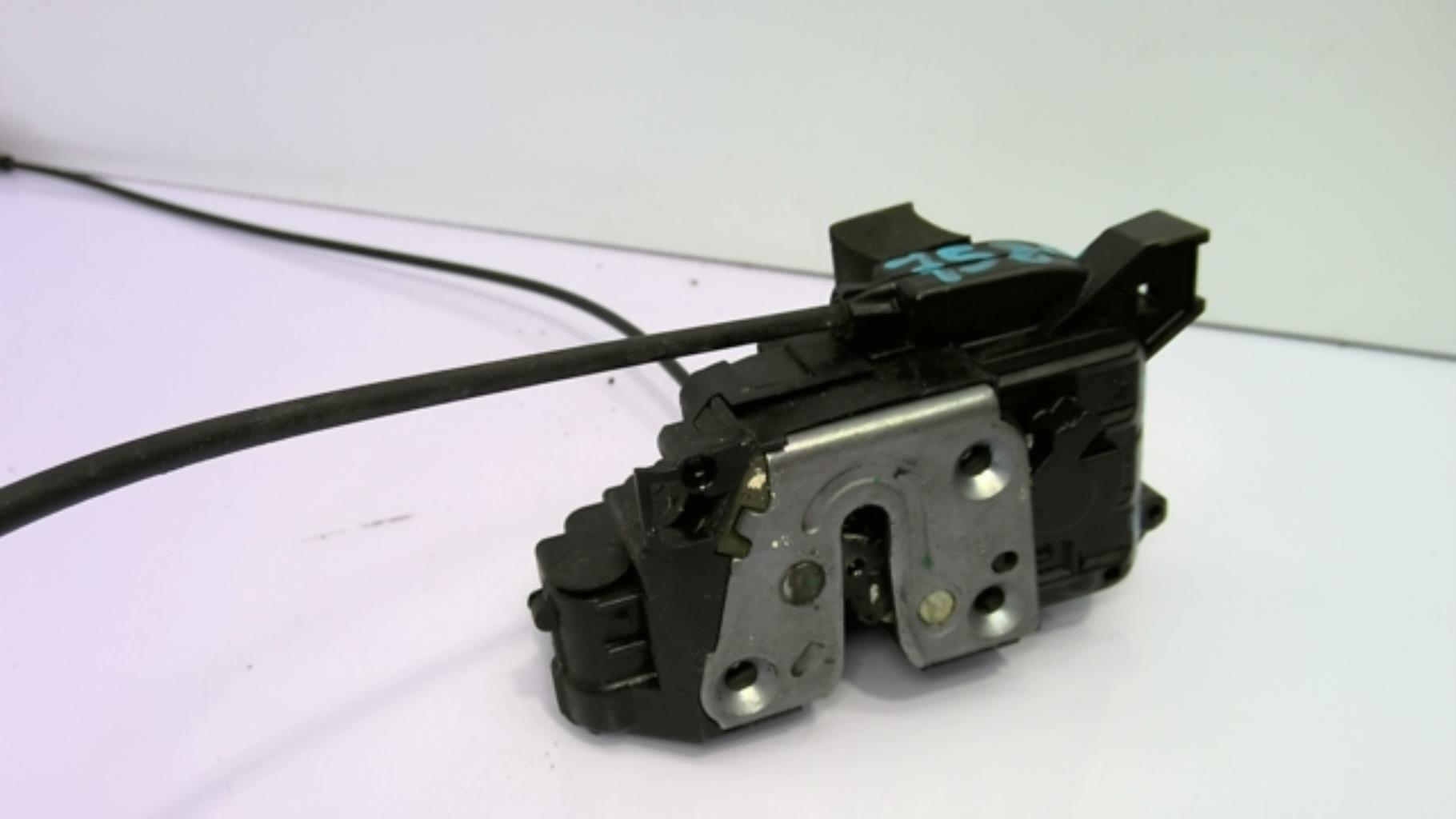 Serrure arriere droit RENAULT CLIO 3 PHASE 1 BREAK Diesel - 1
