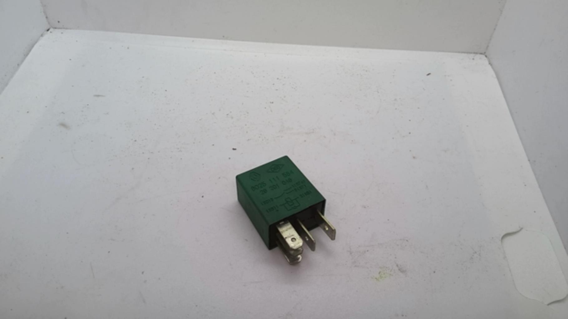 Relais electrique RENAULT LAGUNA 2 PHASE 2 Diesel - 1