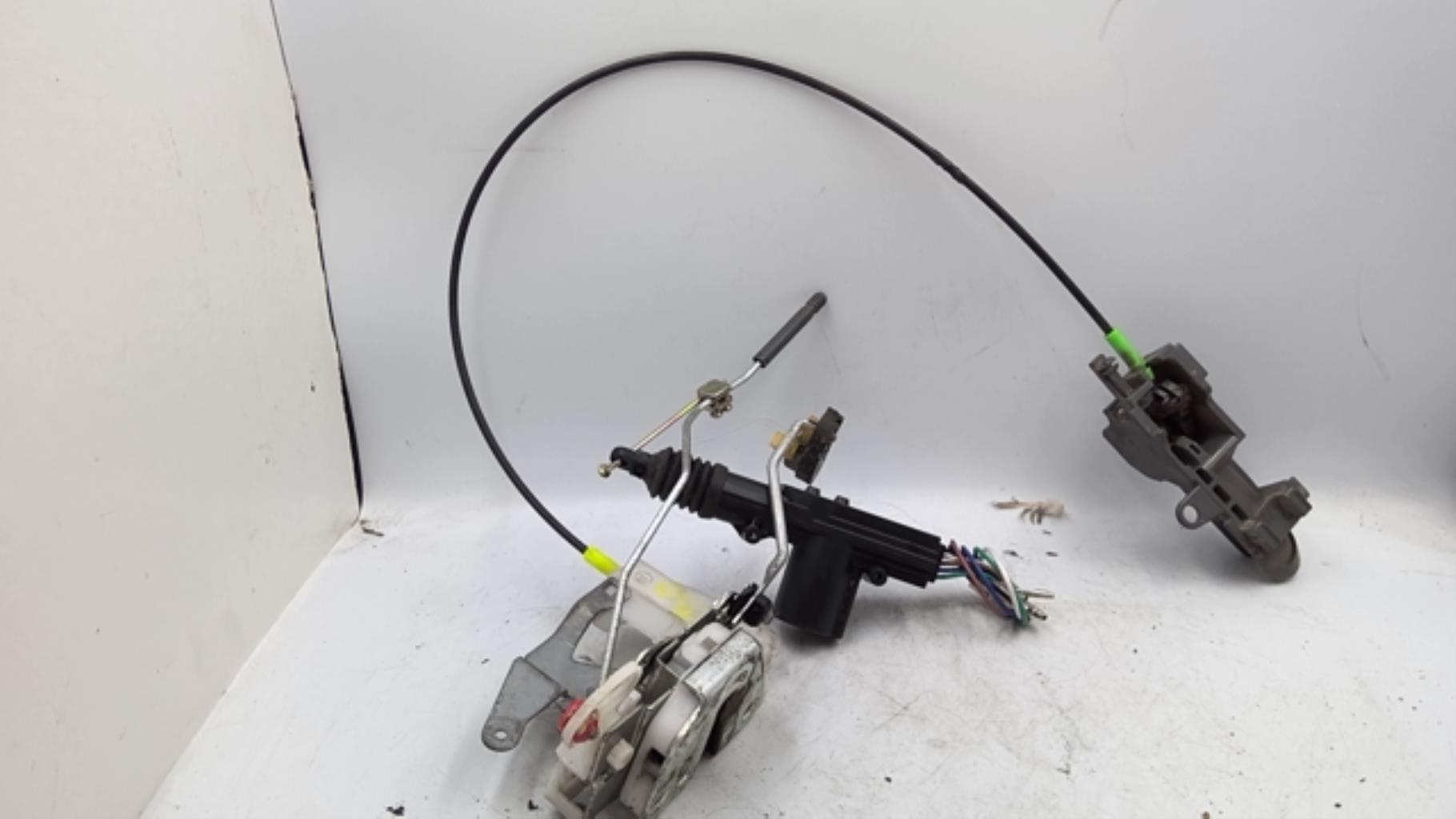 Serrure avant gauche CITROEN C1 1 PHASE 2 Essence - 1