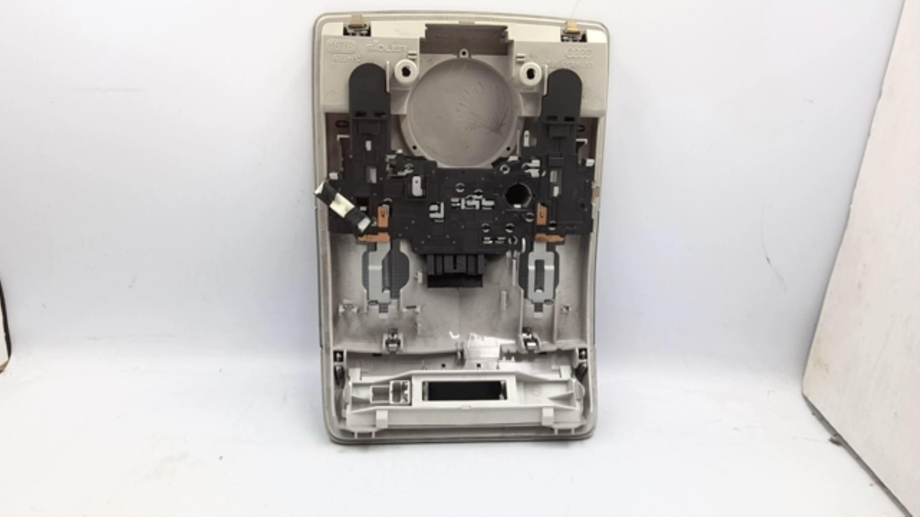 Eclairage de plafonnier AUDI A3 2 PHASE 1 Diesel - 1