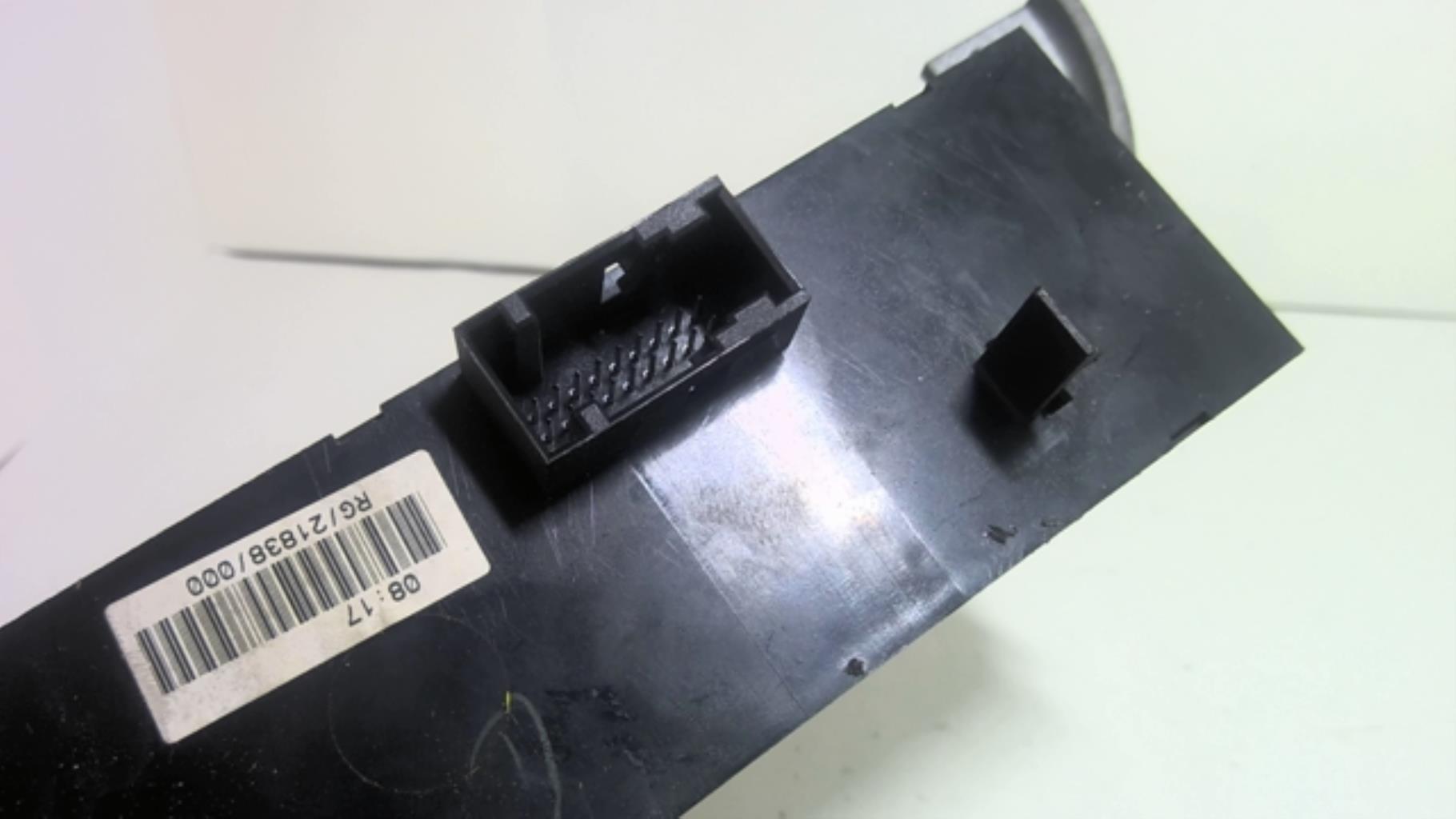 Interrupteur de leve vitre MINI MINI 1 R50/R53 PHASE 1 Essence - 1