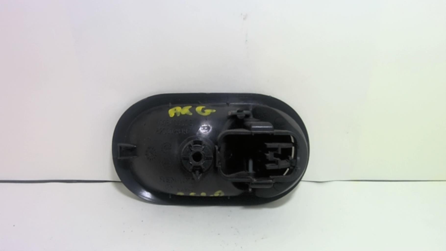 Poignee interieur arriere gauche RENAULT SCENIC 2 PHASE 1 Diesel - 1