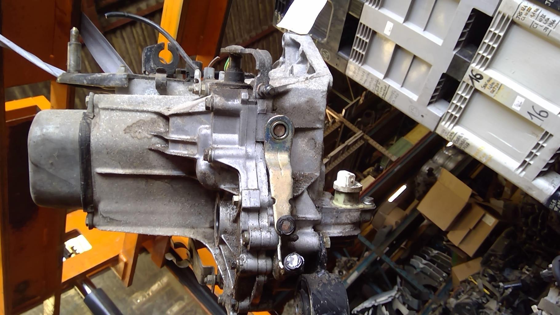 Boite de vitesses PEUGEOT 106 PHASE 2 Essence - 1