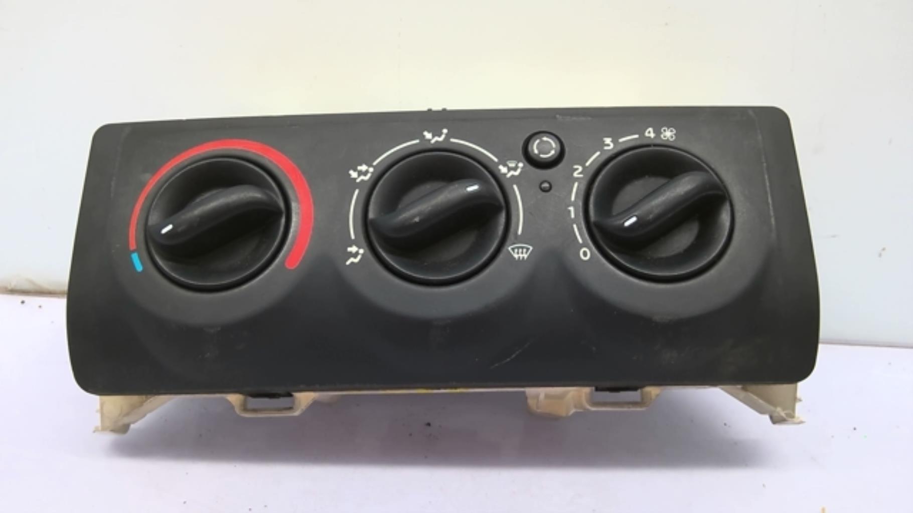 Commande chauffage RENAULT CLIO 2 PHASE 2 Diesel - 1