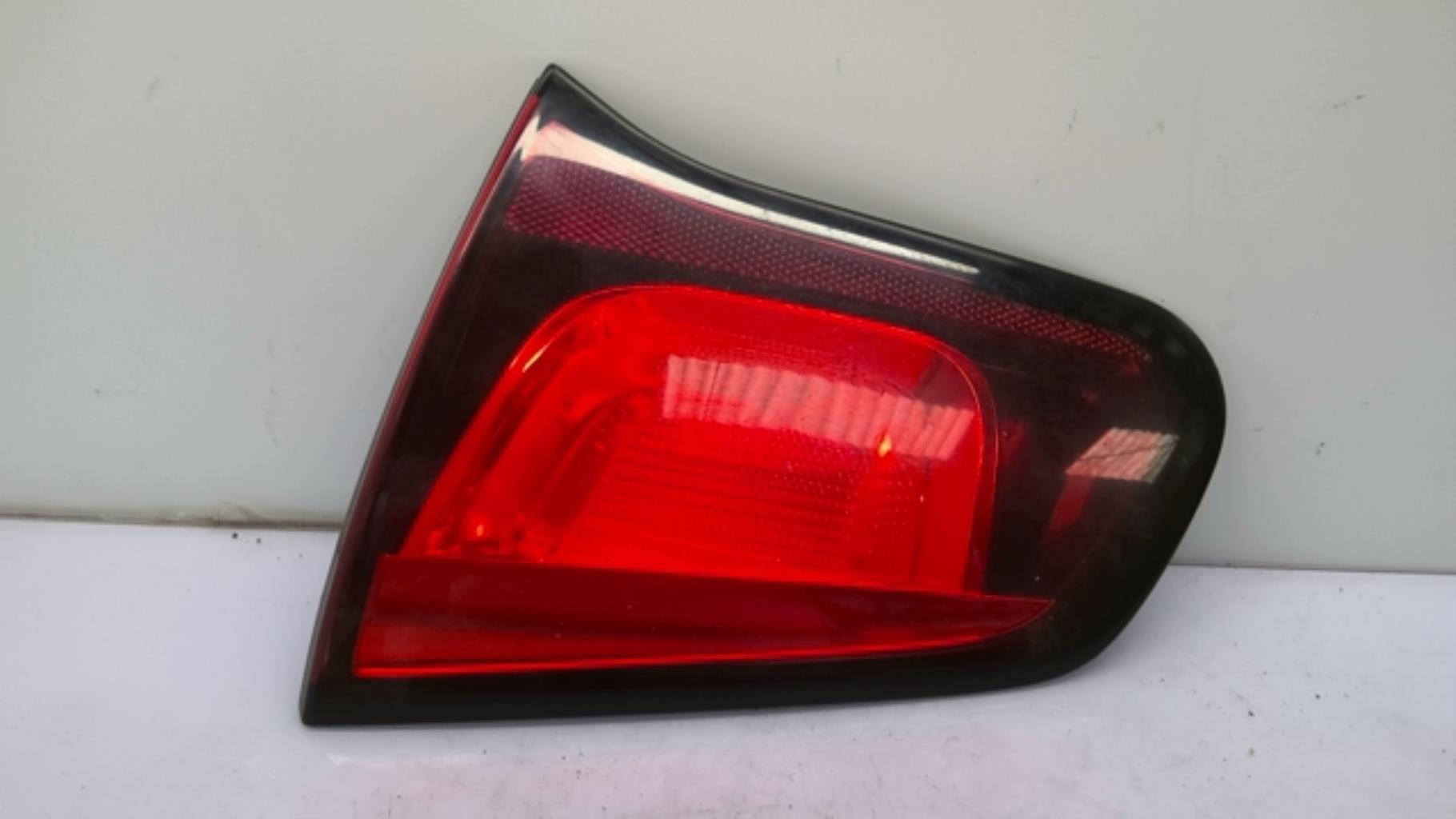 Feu factice arriere droit CITROEN C3 2 PHASE 1 Diesel - 1