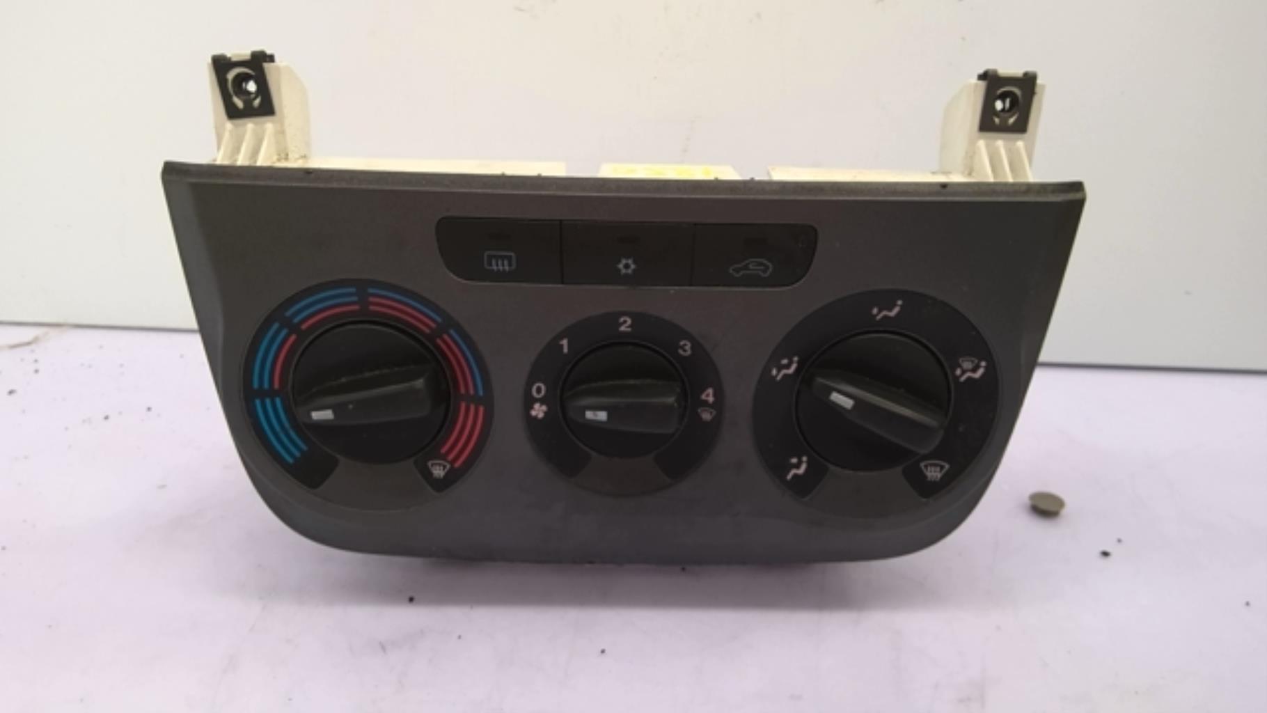 Commande chauffage FIAT GRANDE PUNTO Diesel - 1