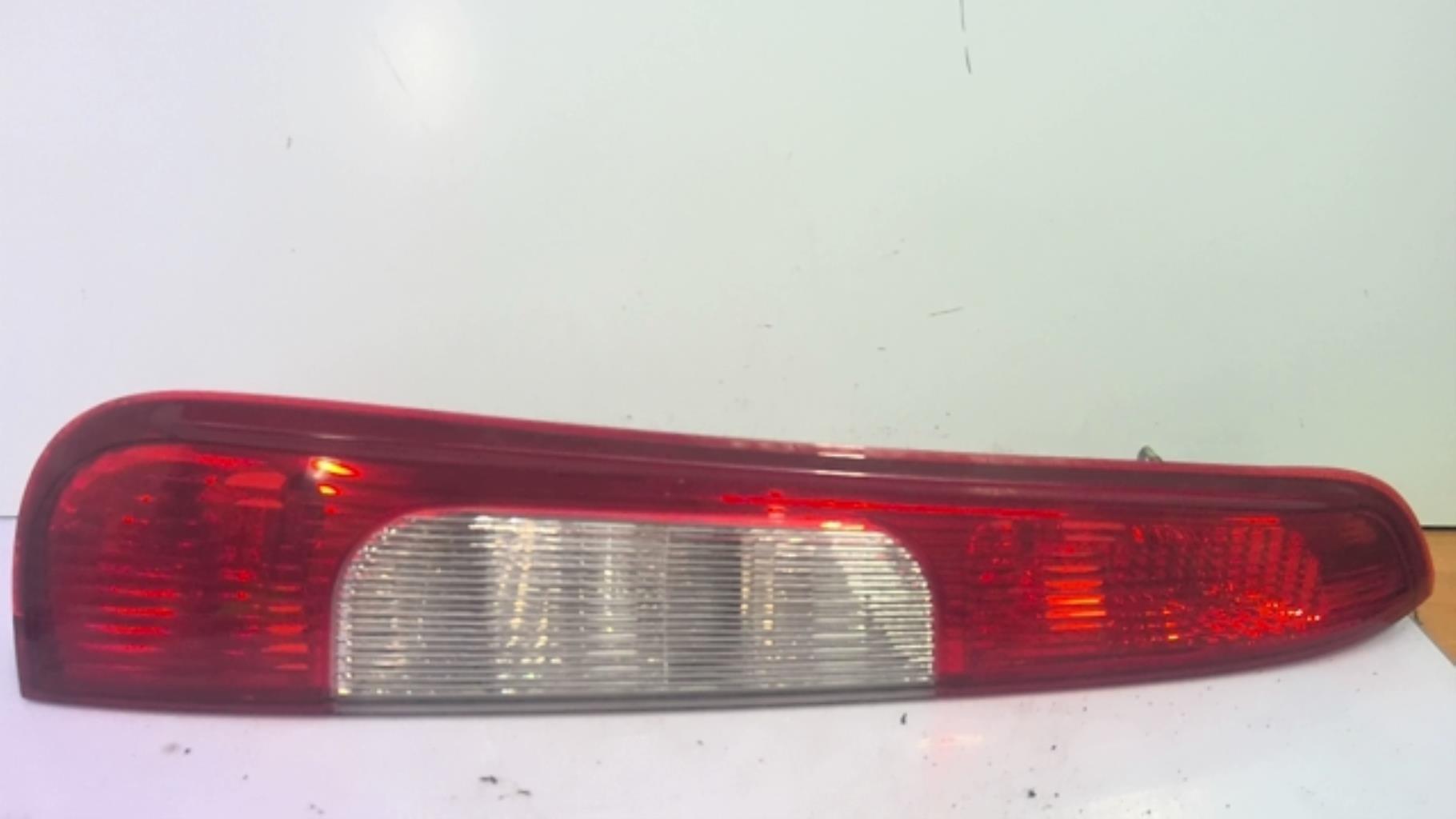 Feu arriere principal gauche (feux) FORD C-MAX 1 PHASE 1 Diesel - 1