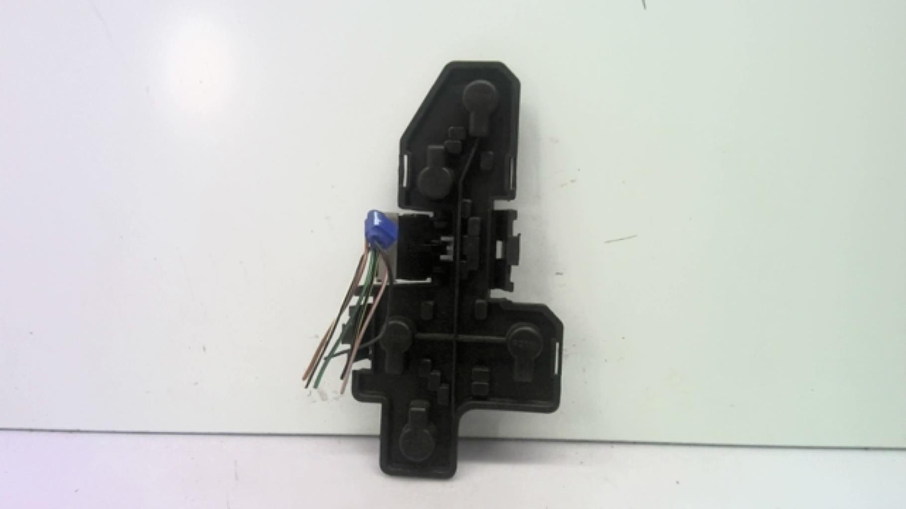 Platine feu arriere droit OPEL CORSA B Essence - 1