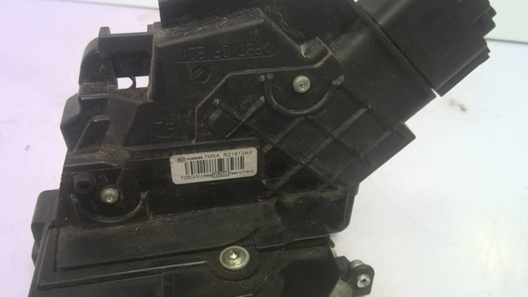 Serrure avant droit FORD FOCUS 2 PHASE 2 BREAK Diesel - 1