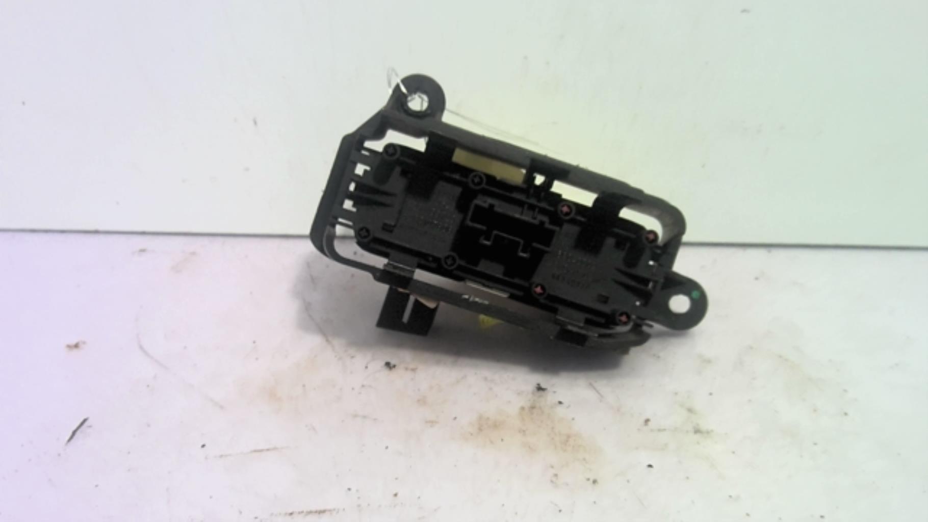Bouton de warning RENAULT GRAND SCENIC 2 PHASE 1 Diesel - 1
