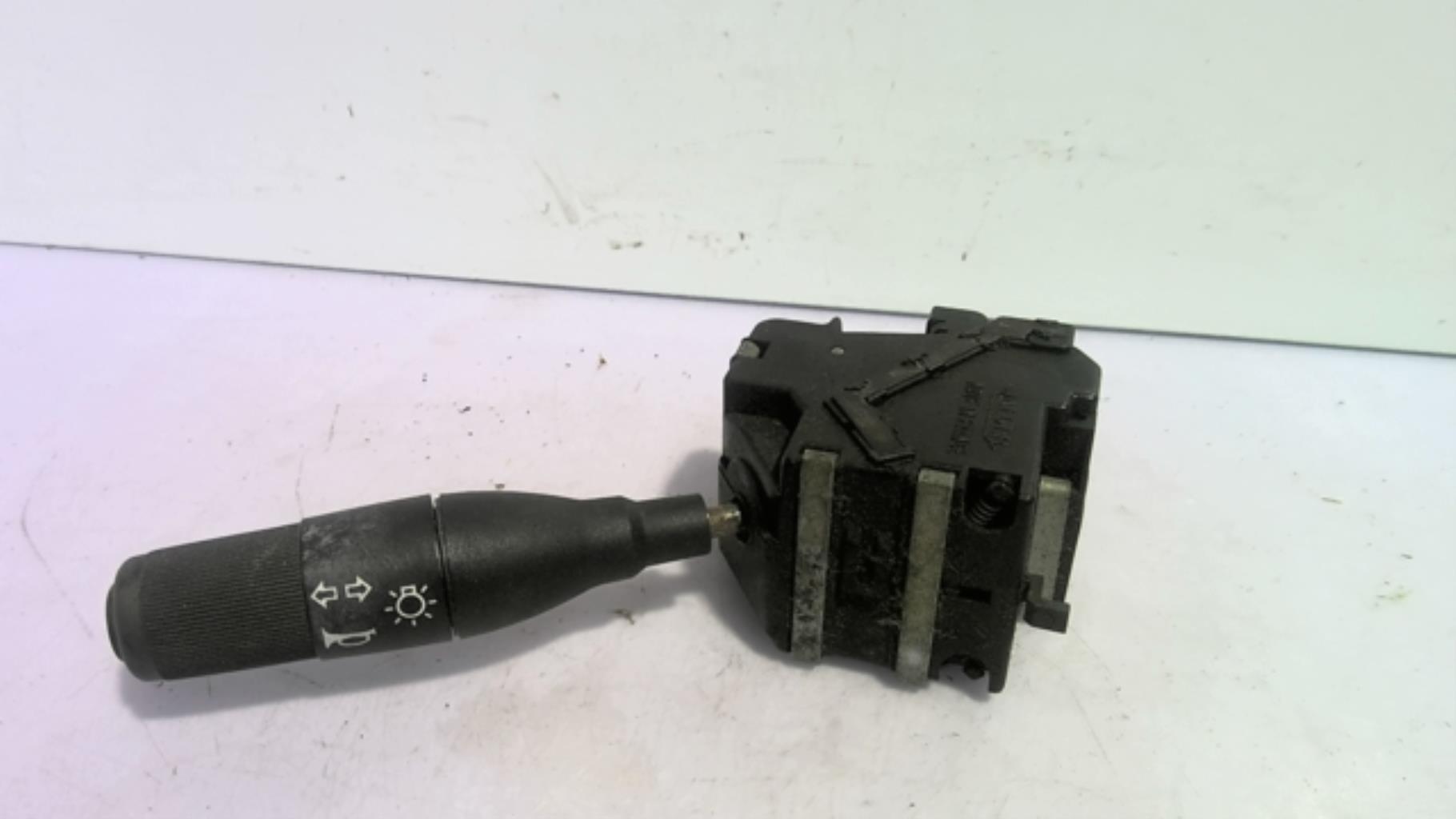 Commodo phare RENAULT CLIO 1 PHASE 1 Essence - 1