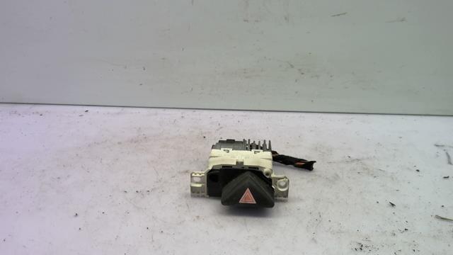 Bouton de warning FORD FOCUS 1 Diesel - 1