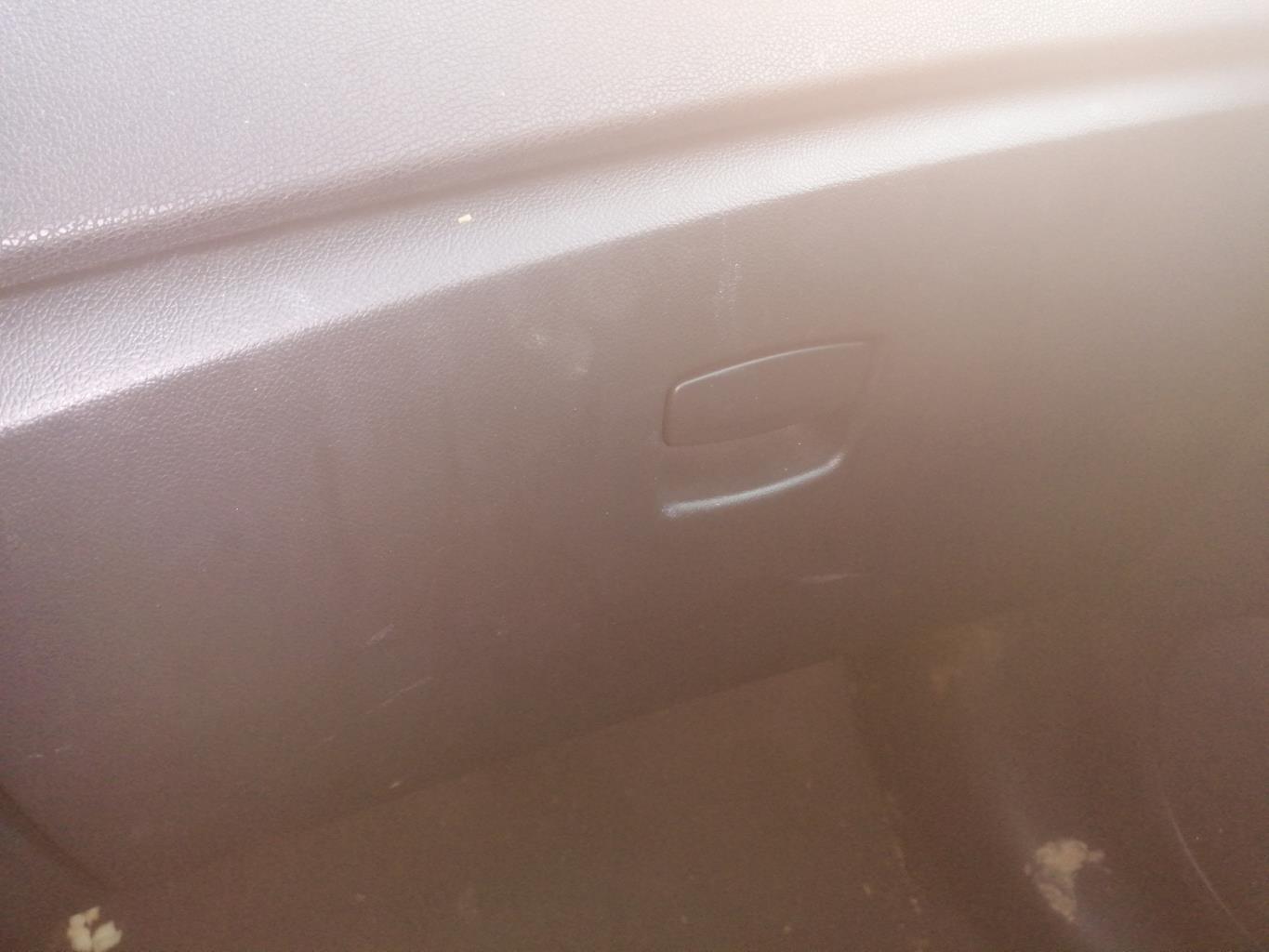 Boite a gants RENAULT LAGUNA 3 PHASE 1 Diesel - 1