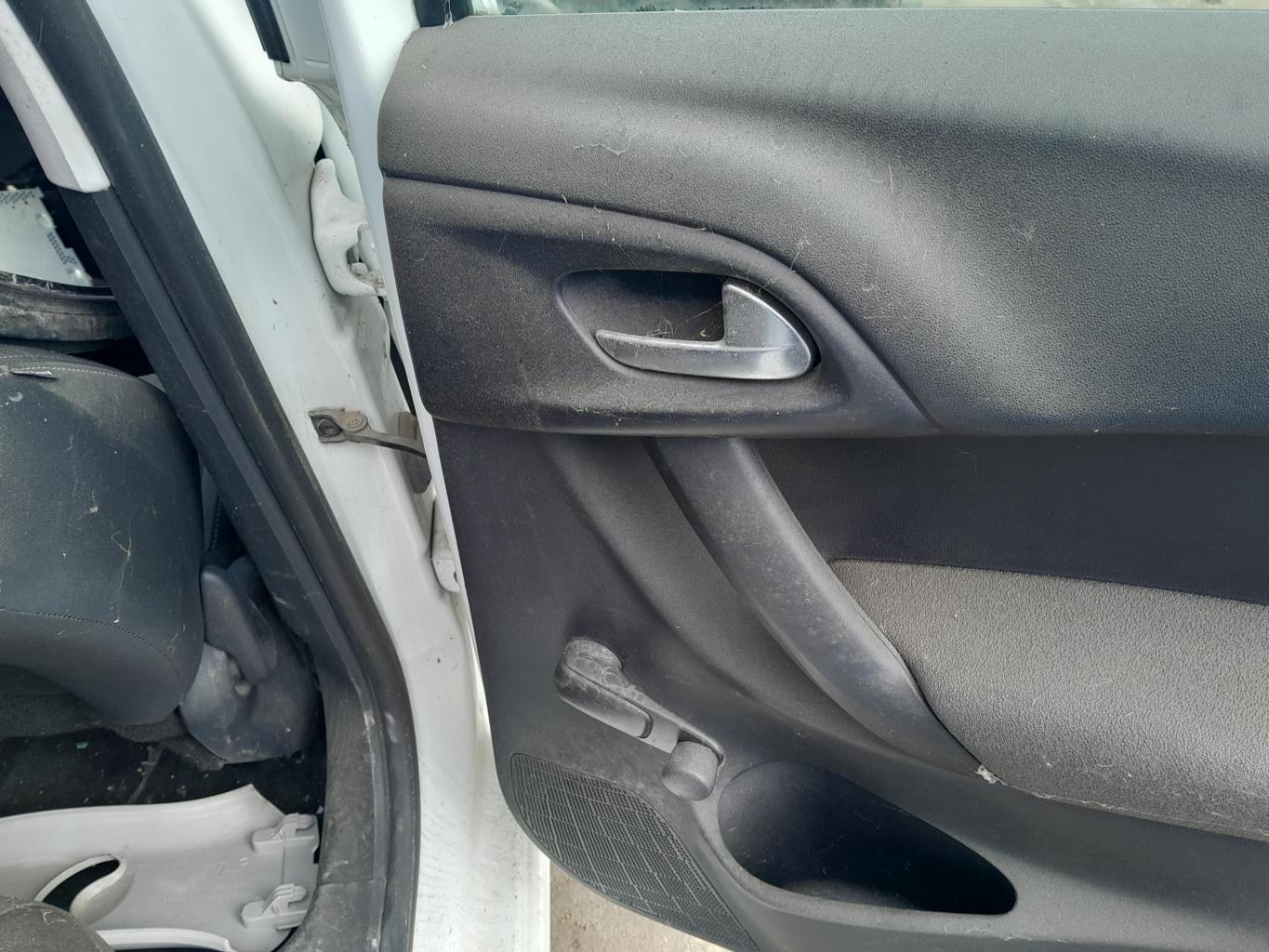 Poignee interieur avant droit CITROEN C3 2 PHASE 2 Diesel - 1