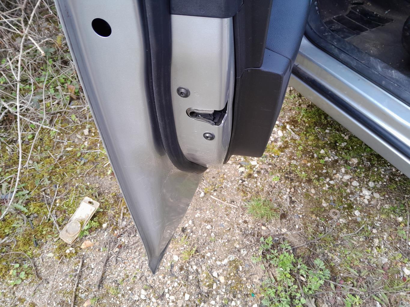 Serrure avant gauche CHEVROLET CRUZE PHASE 1 Essence - 1