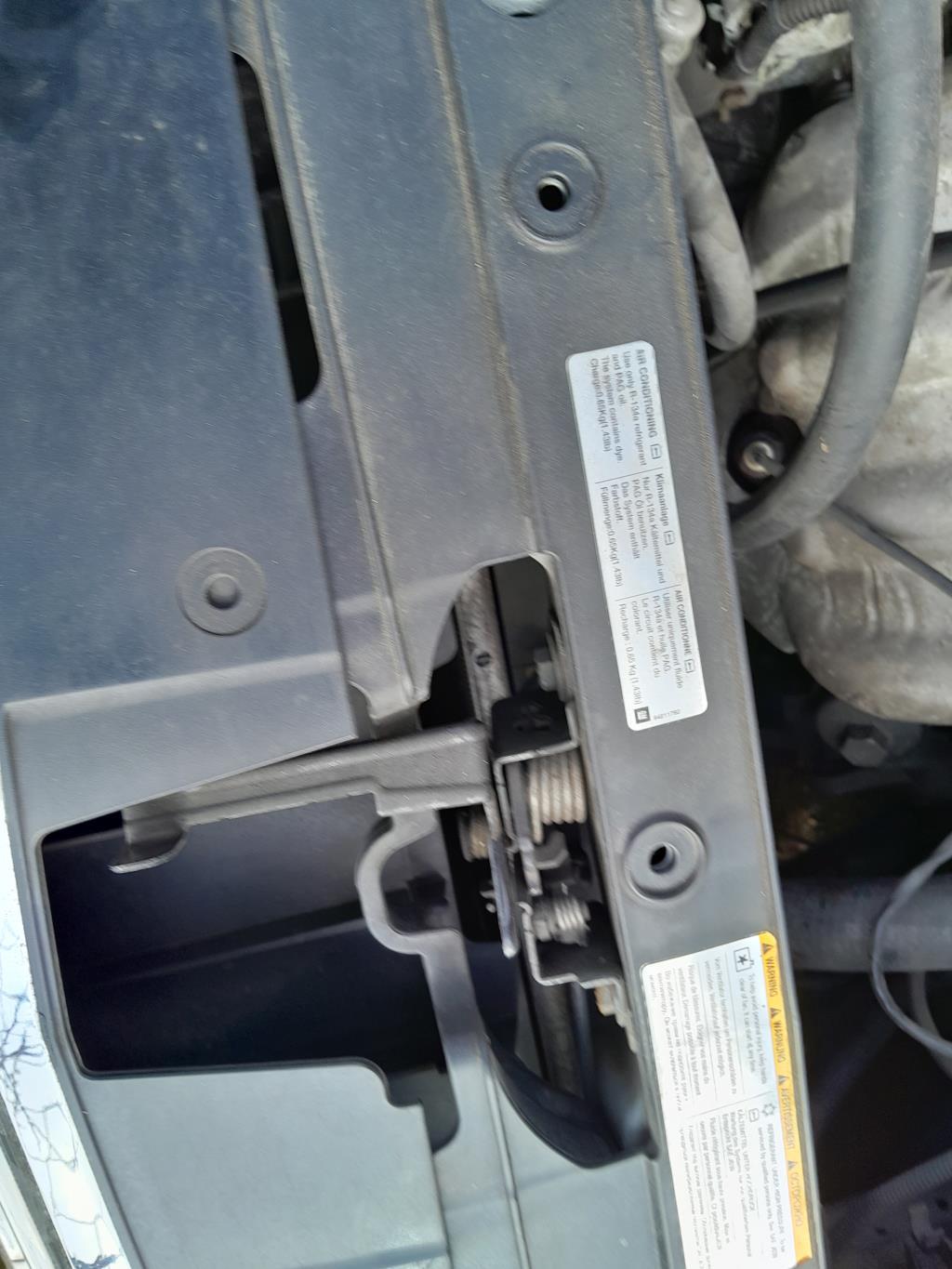 Serrure de capot CHEVROLET CRUZE PHASE 1 Essence - 1