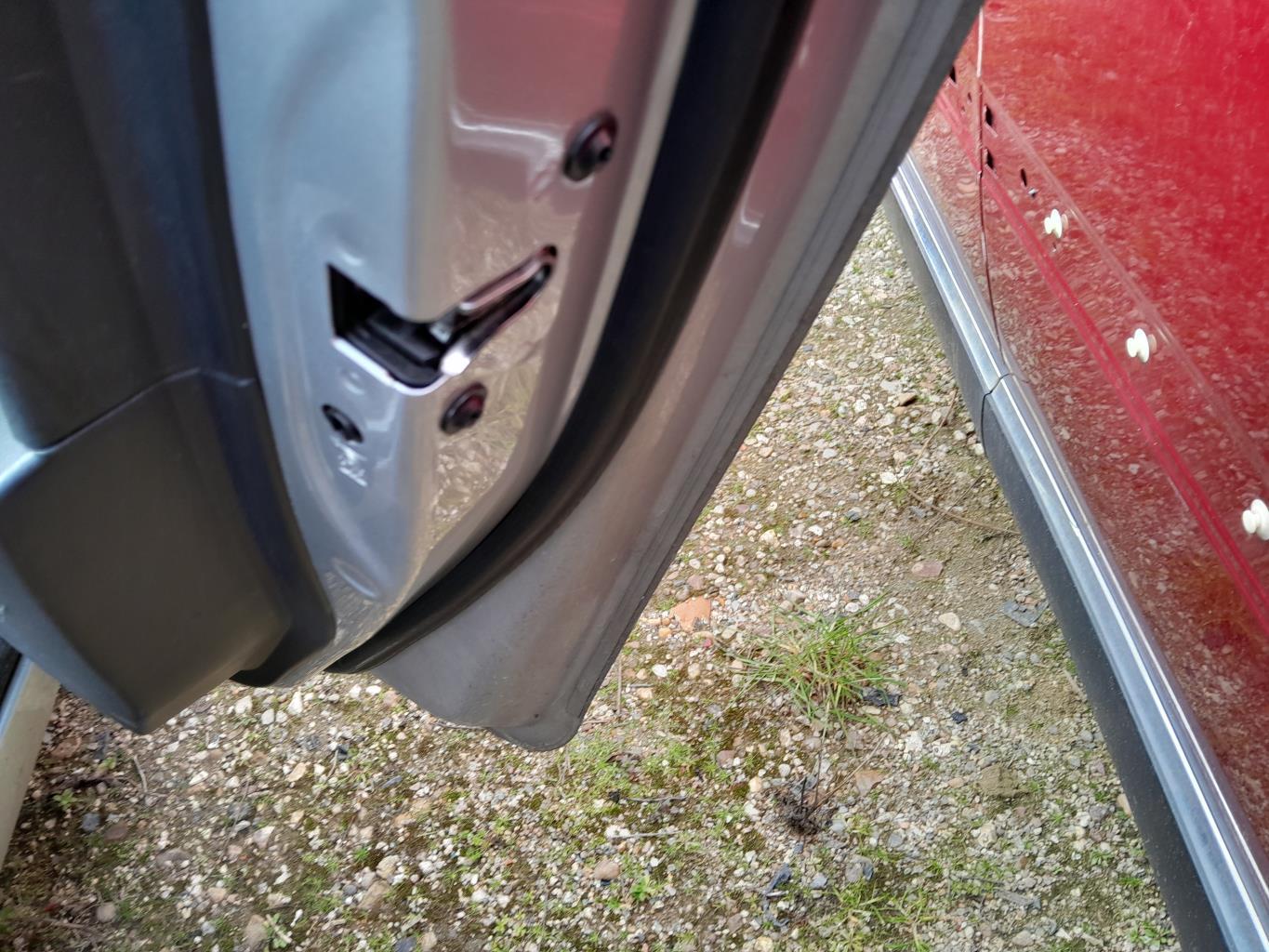Serrure avant droit CHEVROLET CRUZE PHASE 1 Essence - 1