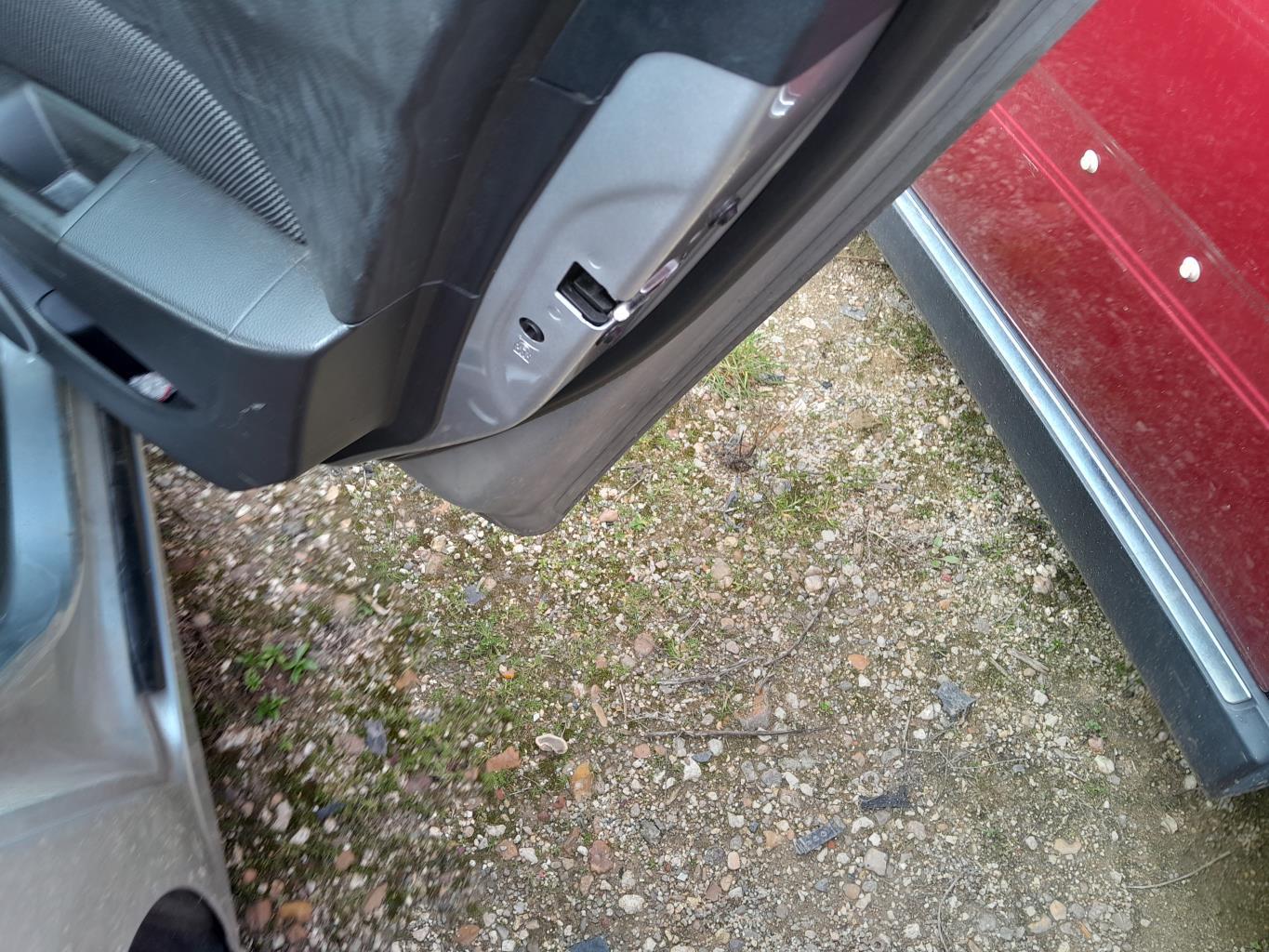 Serrure arriere droit CHEVROLET CRUZE PHASE 1 Essence - 1
