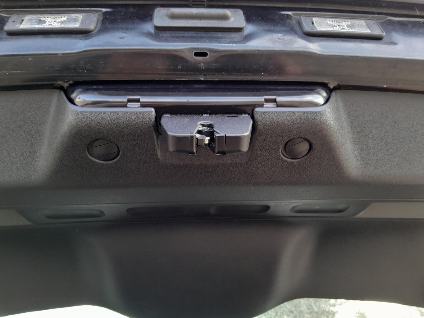 Serrure de coffre CITROEN C3 3 PHASE 1 Essence - 1