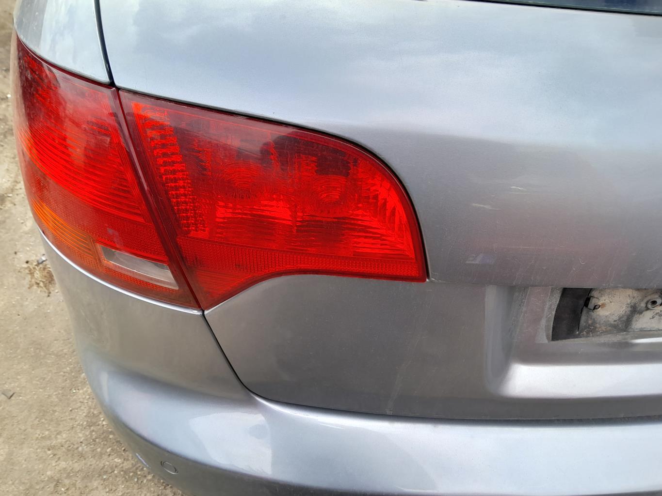 Feu arriere secondaire gauche (feux) AUDI A4 2 AVANT PHASE 2 BREAK Diesel - 1