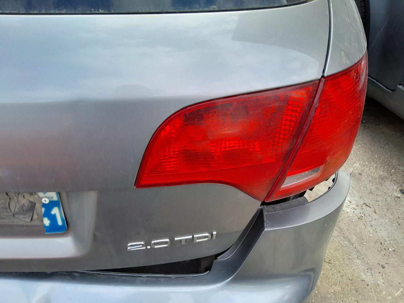 Feu arriere secondaire droit (feux) AUDI A4 2 AVANT PHASE 2 BREAK Diesel - 1
