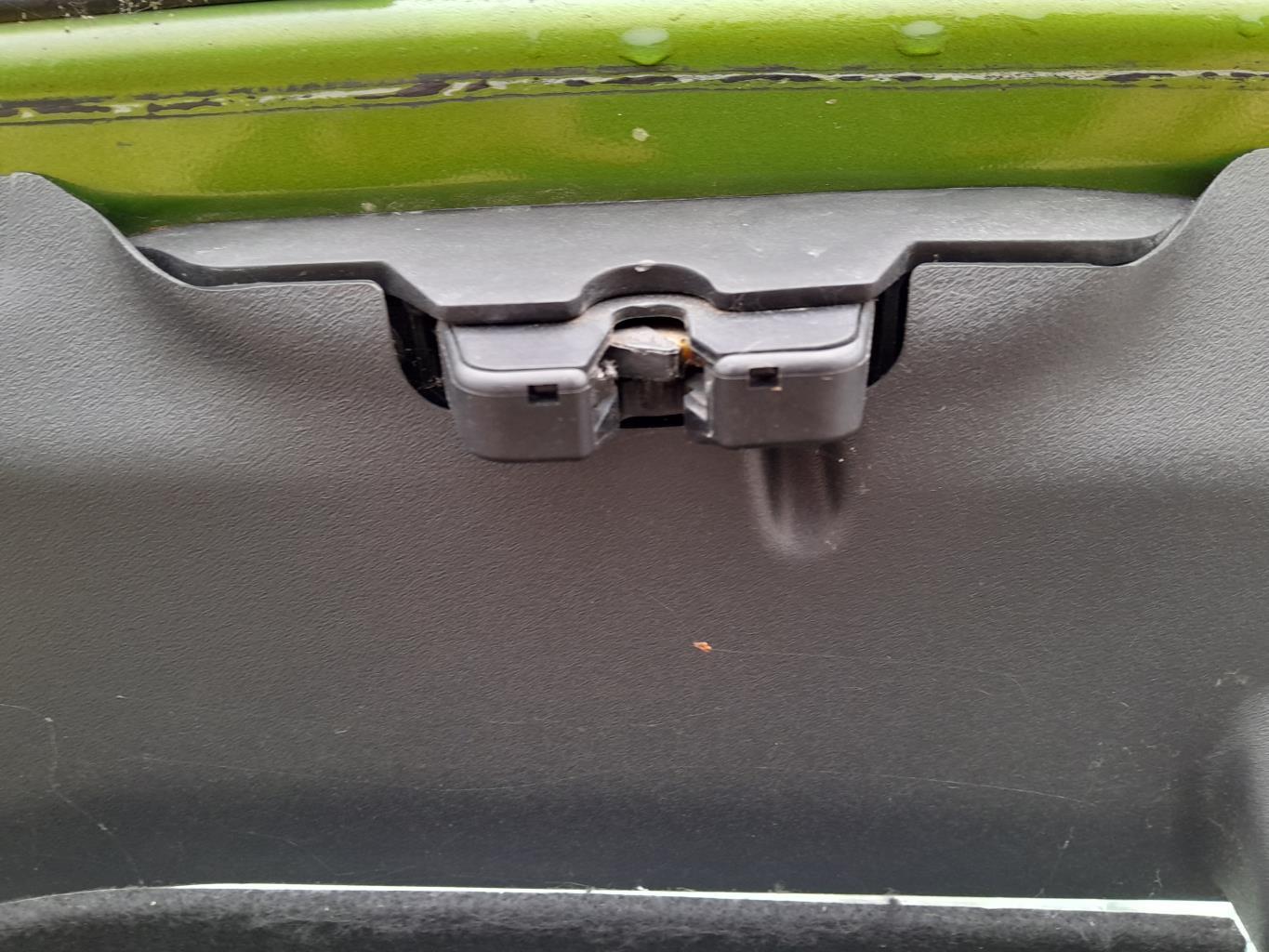 Serrure de coffre CITROEN C2 PHASE 1 Essence - 1