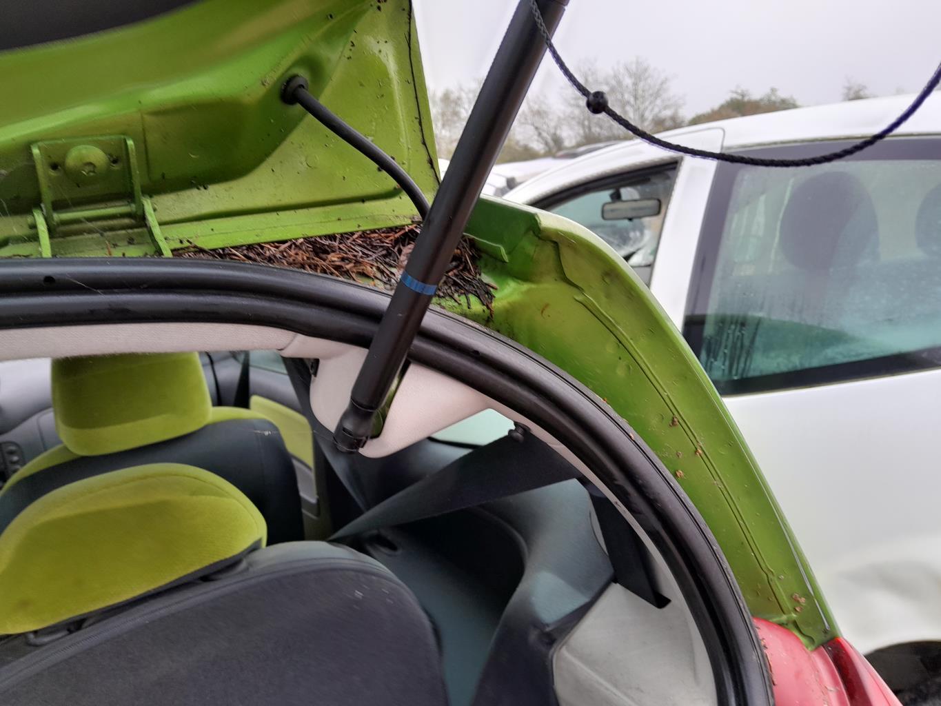 Verin de coffre CITROEN C2 PHASE 1 Essence - 1